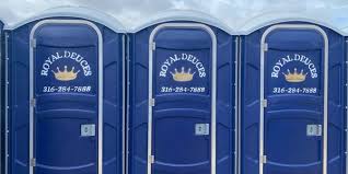 Best VIP or Luxury Restroom Trailers  in Kilmarnock, VA